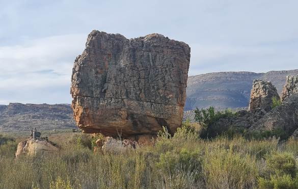 Rock markings resembling code